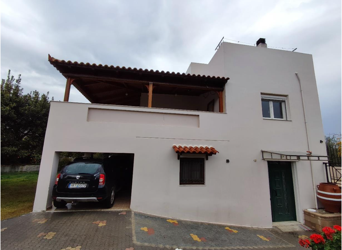 Νότια όψη ακινήτου